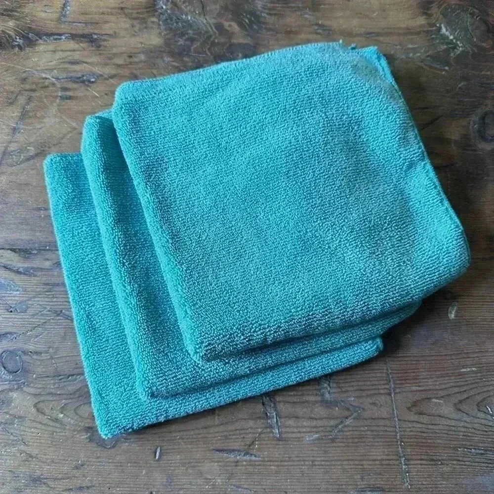 Chemical Guys Workhorse Professional Grade Microfiber Towel, Green, set of 3 - Picture 4 of 7